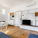 Ray 8 San Siro-fiera Appartement Milan