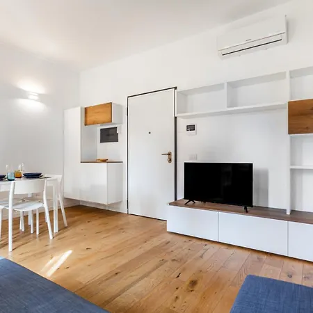 Ray 8 San Siro-fiera Apartment Milan
